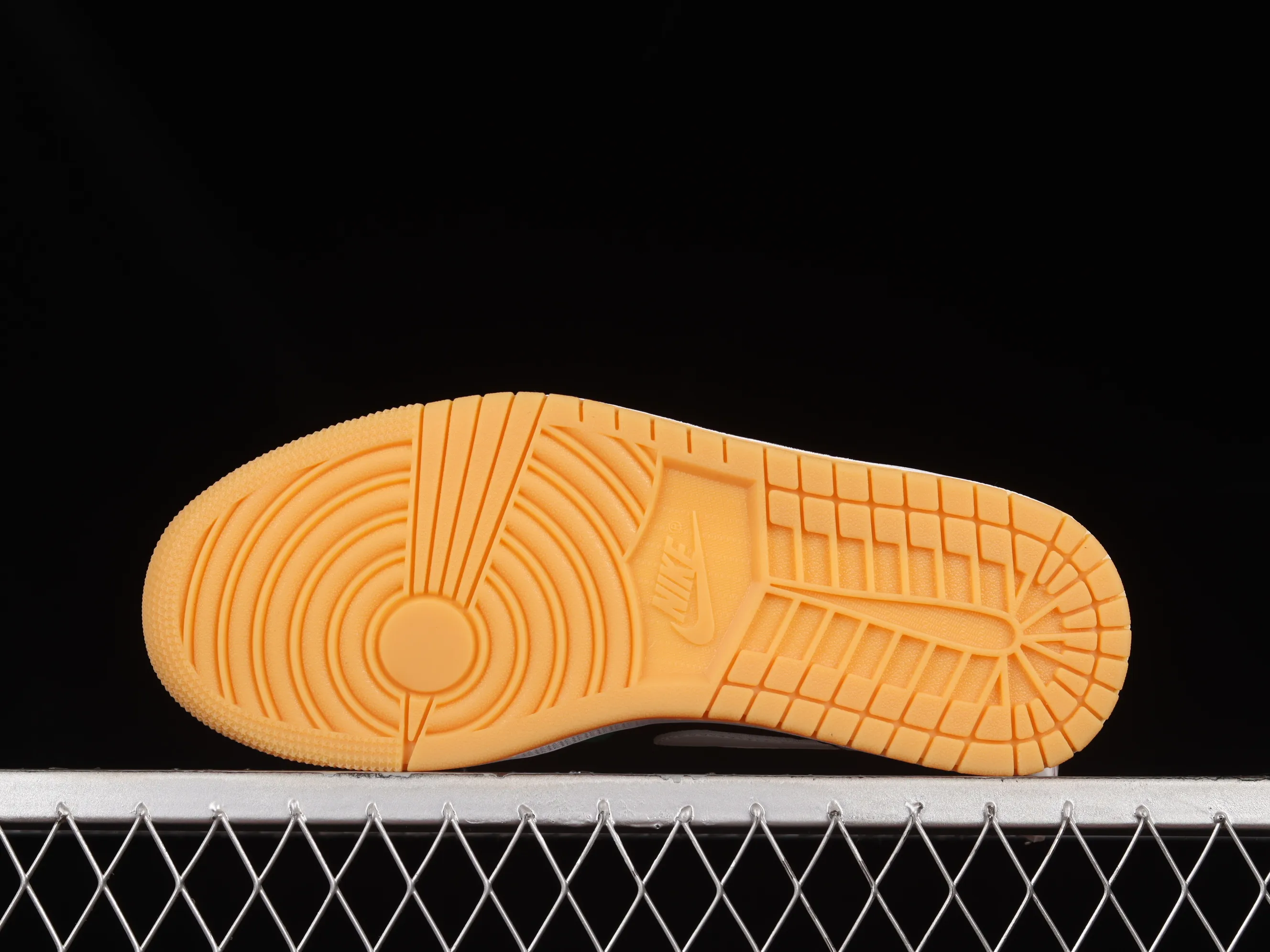 All categories Air Jordan Jordan series basketball shoes Air Jordan 1 Low Air Jordan 1 Low AJ1 Joe 1 black pattern green low-top basketball shoes DQ8422-300
